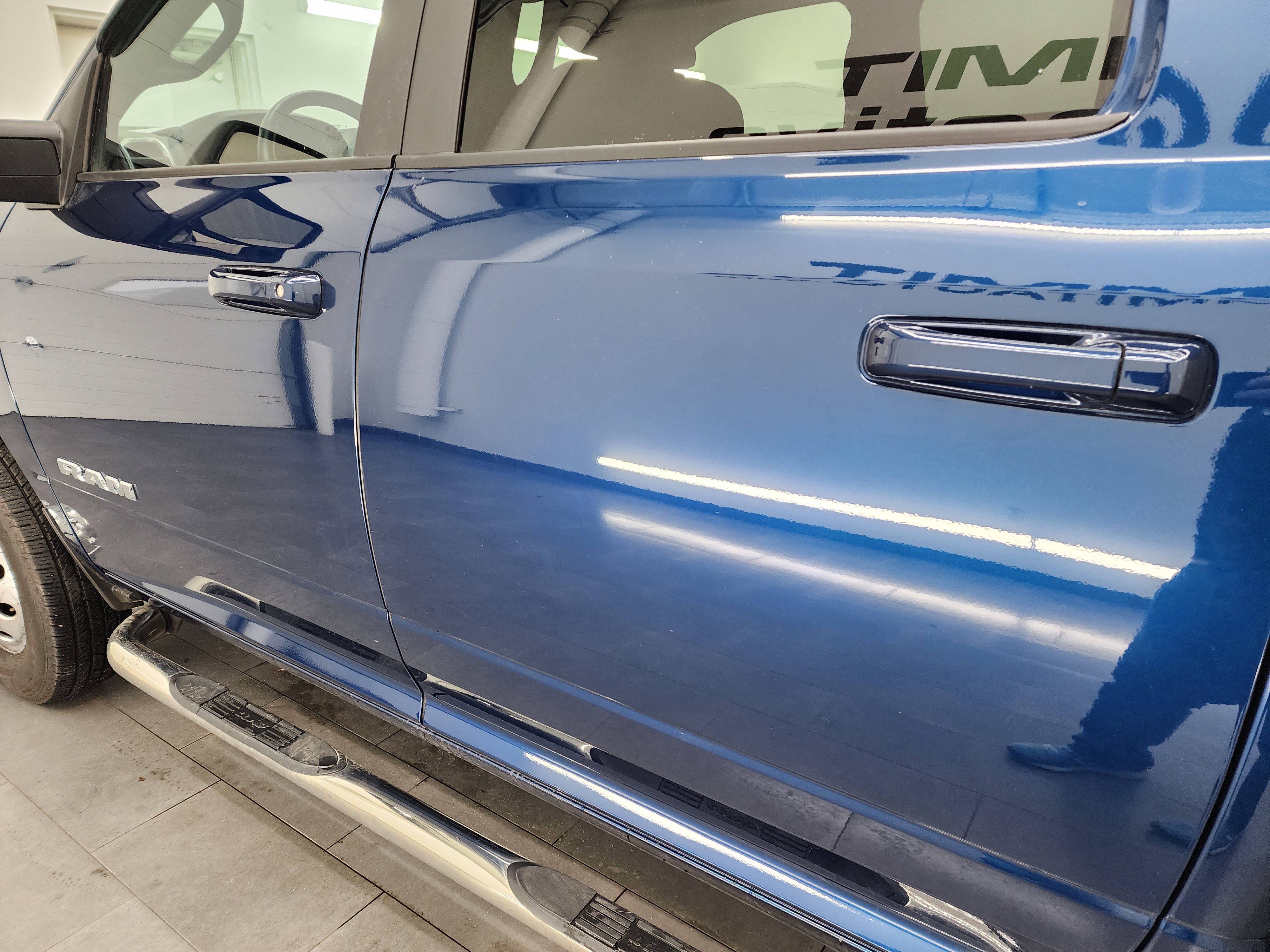 Used 2024 RAM 3500 Big Horn w/ Sport Appearance Package image 36