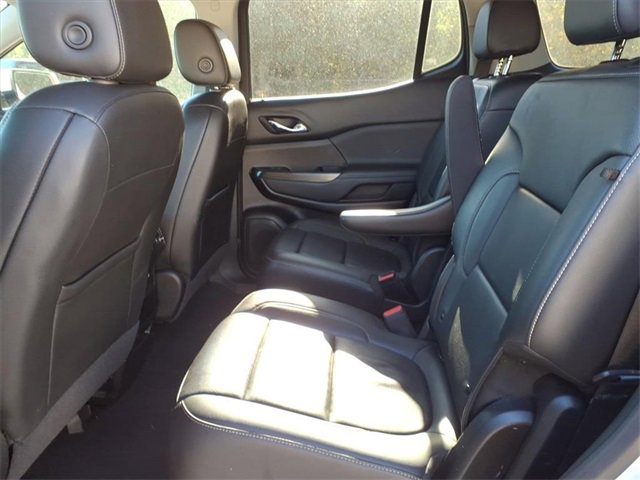 Used 2023 GMC Acadia SLT image 10