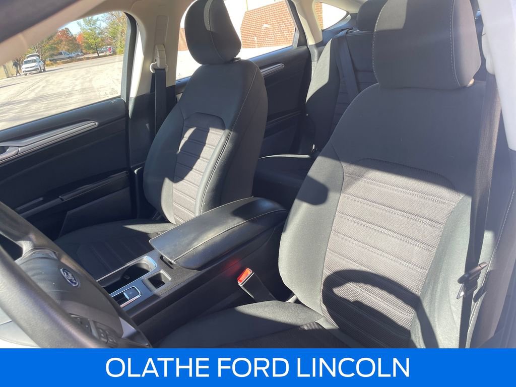 Certified 2020 Ford Fusion SE image 12