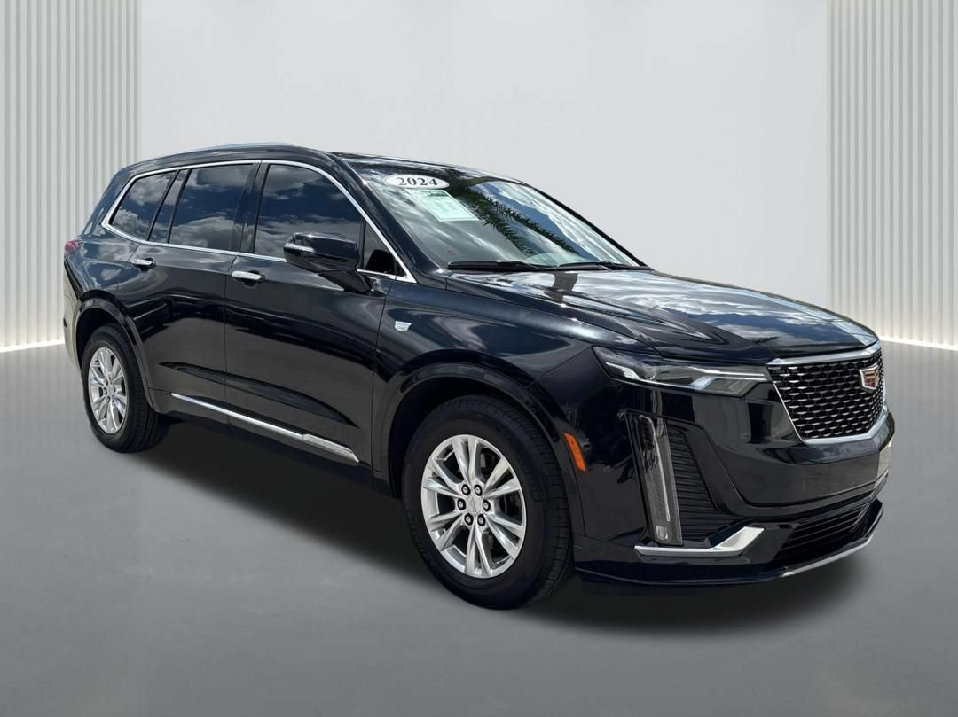Certified 2024 Cadillac XT6 Luxury FWD image 3