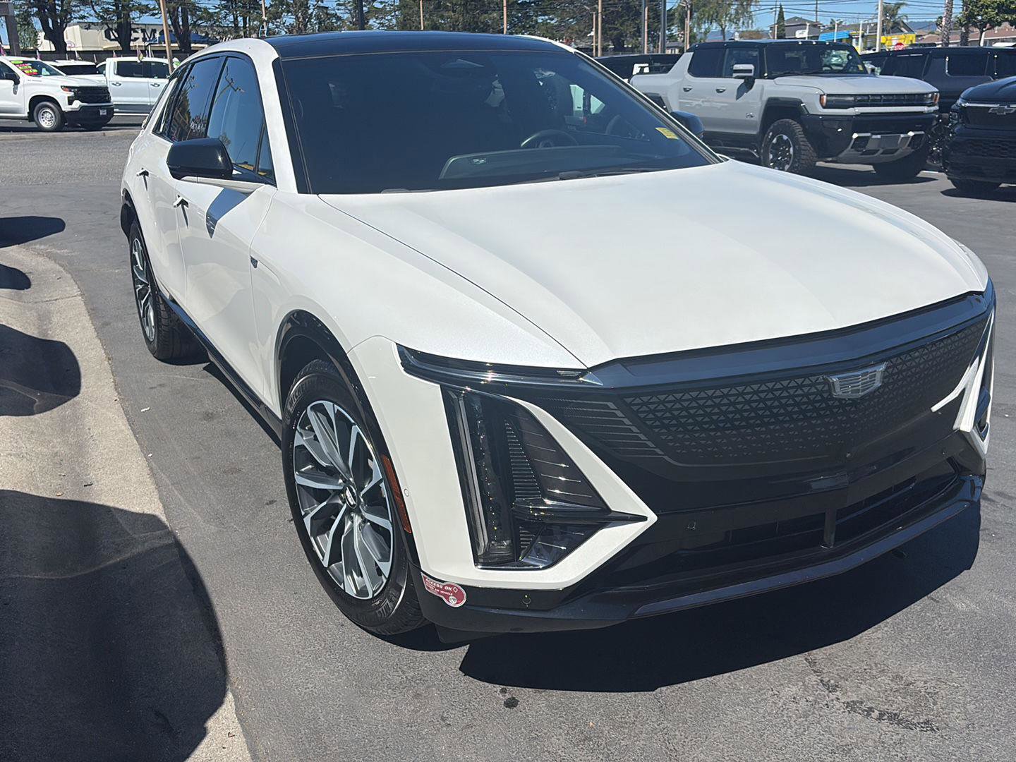 Used 2024 Cadillac Lyriq Sport image 17