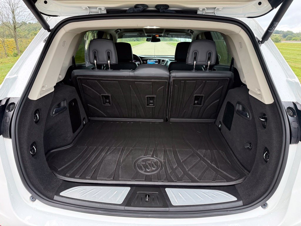 Used 2019 Buick Envision Essence FWD image 7