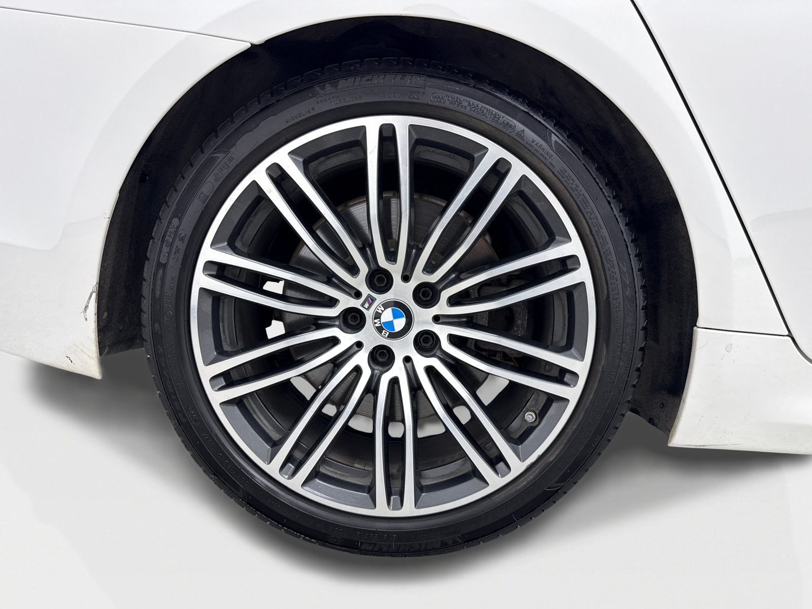 Used 2017 BMW 540i RWD image 48