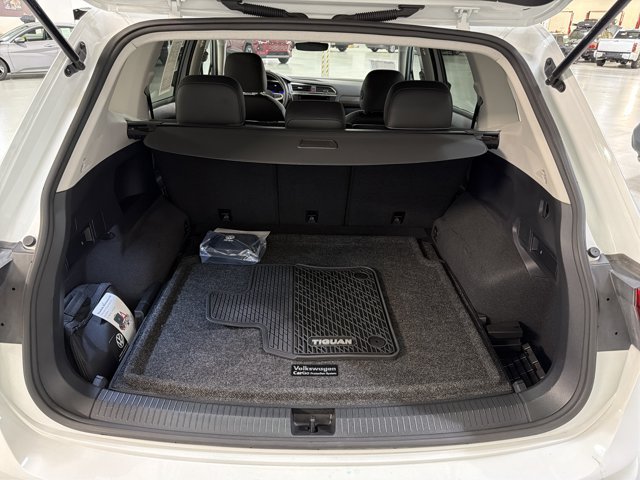 Certified 2024 Volkswagen Tiguan SE AWD/4WD image 13