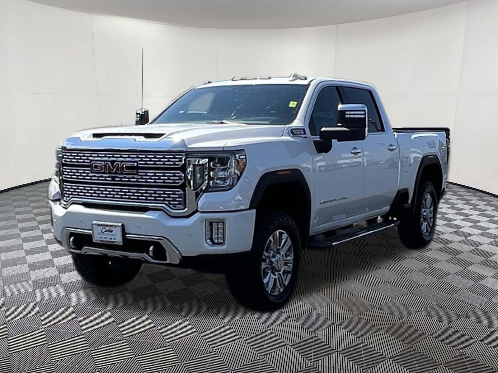 Used 2020 GMC Sierra 3500 Denali w/ Denali Ultimate Package AWD/4WD image 3