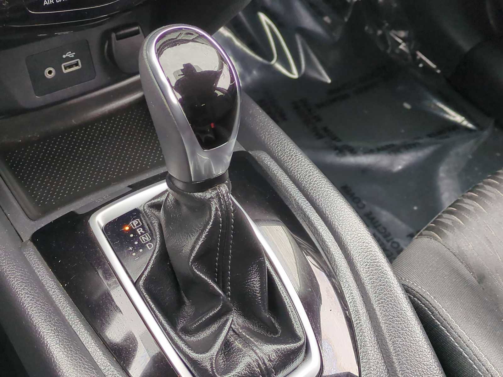 Used 2019 Nissan Rogue SV FWD image 29