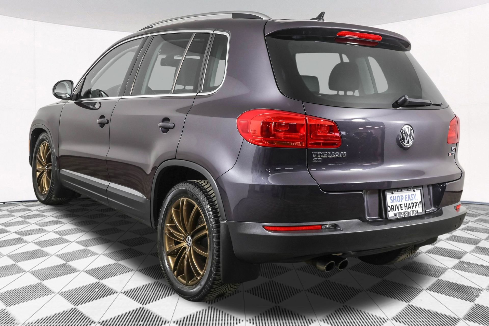 Used 2016 Volkswagen Tiguan SE image 17