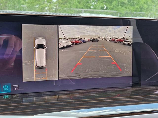 New 2026 Cadillac Escalade Luxury w/ LPO, Radiant Package AWD/4WD image 23