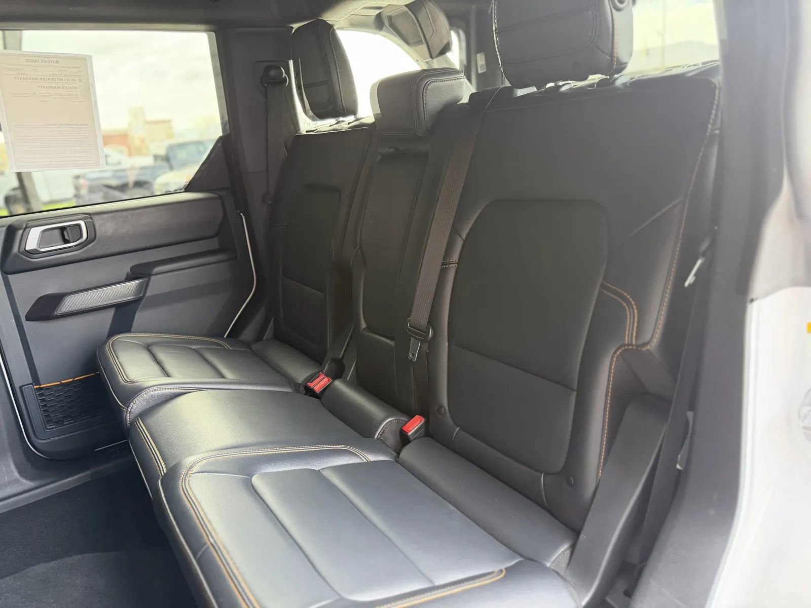 Used 2024 Ford Bronco Badlands image 16