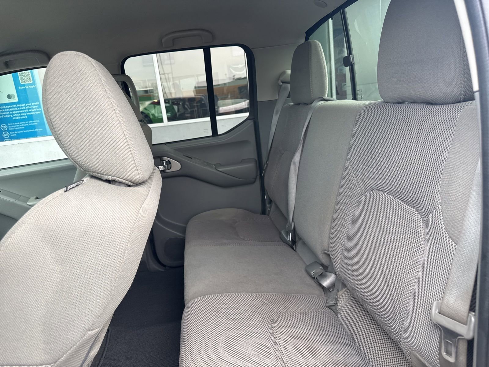 Used 2019 Nissan Frontier SV image 16
