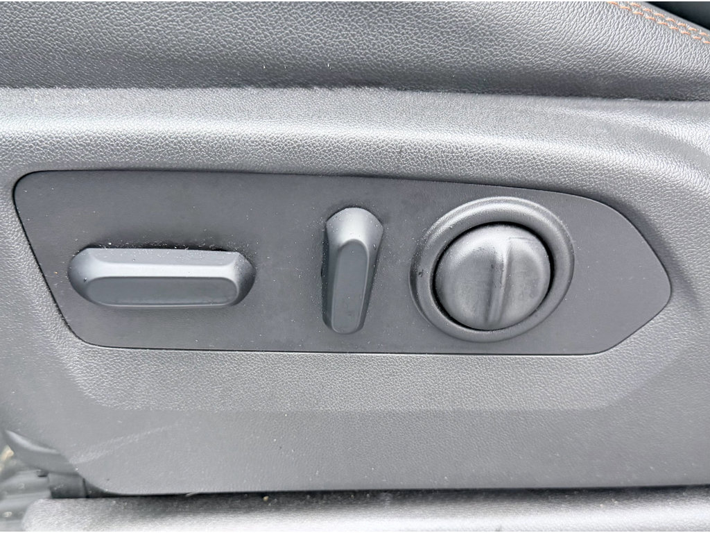 Used 2021 GMC Sierra 1500 AT4 w/ AT4 Preferred Package image 19