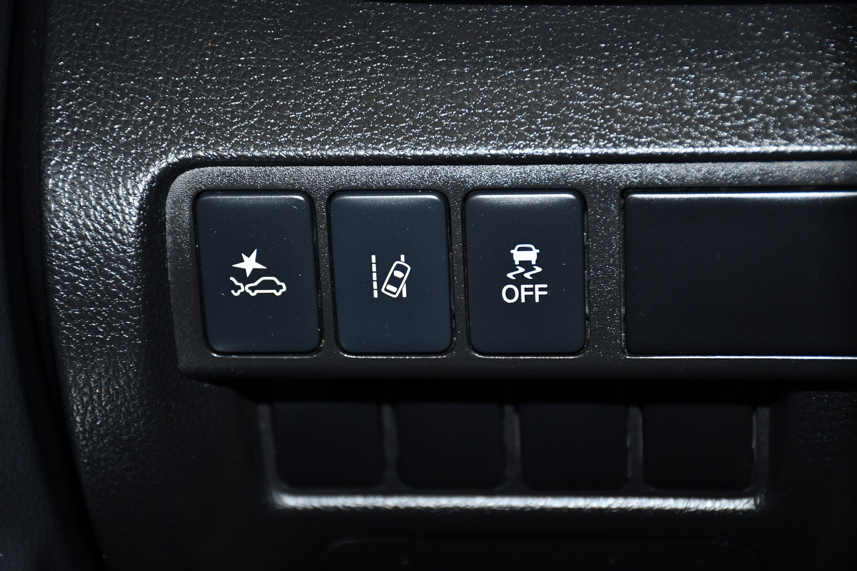 Used 2023 Mitsubishi Eclipse Cross LE AWD/4WD image 34