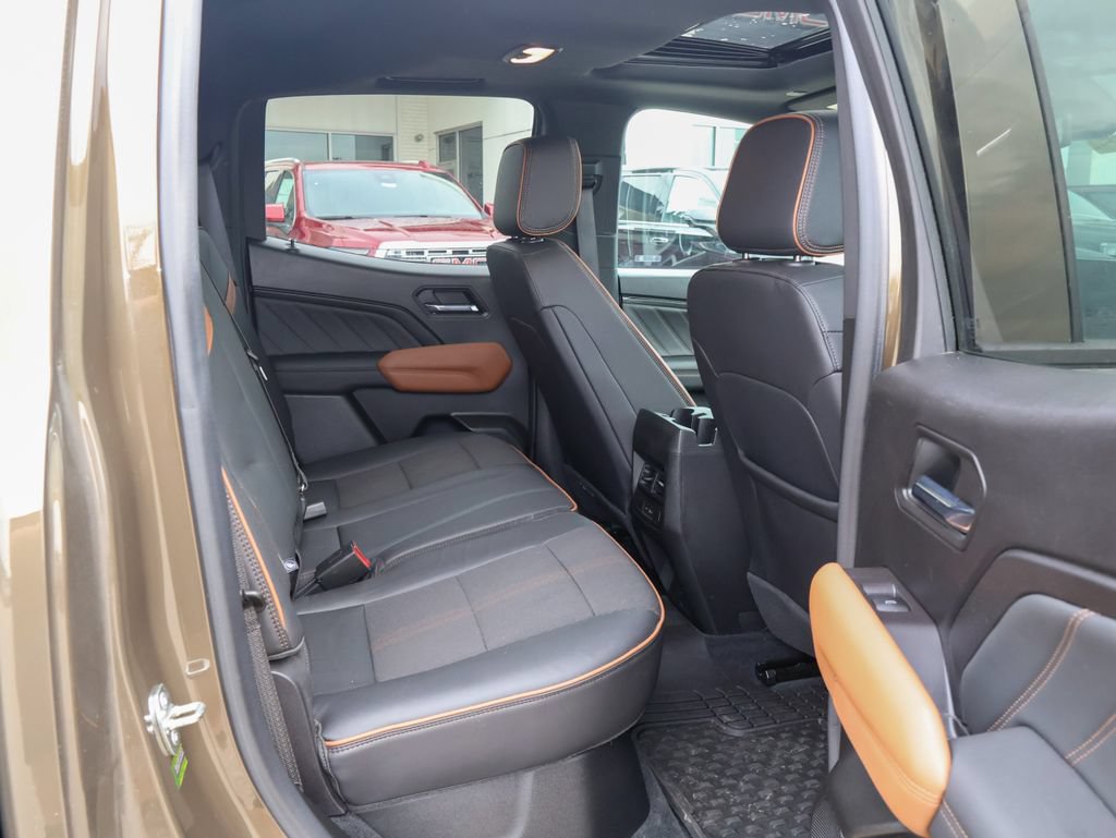 Used 2023 GMC Canyon AT4 w/ Canyon Safety Plus Package AWD/4WD image 29