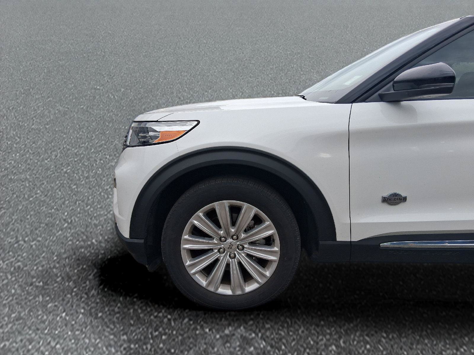 Certified 2024 Ford Explorer King Ranch w/ Technology Package RWD image 9