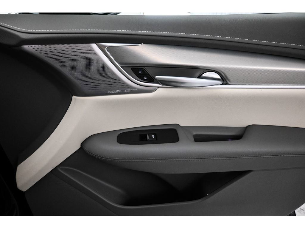 Used 2024 Cadillac XT5 Premium Luxury FWD image 17