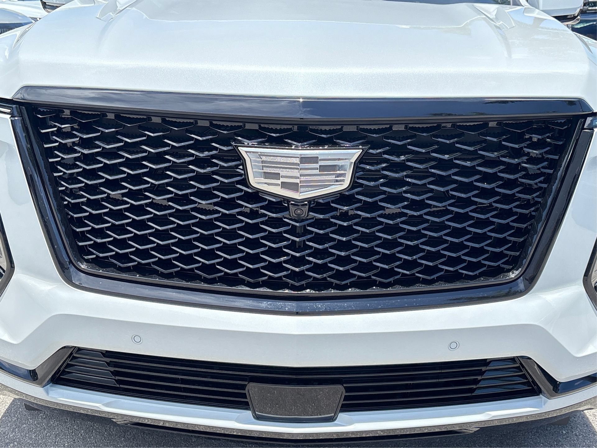 New 2026 Cadillac Escalade ESV Sport w/ LPO, ONYX Package AWD/4WD image 15