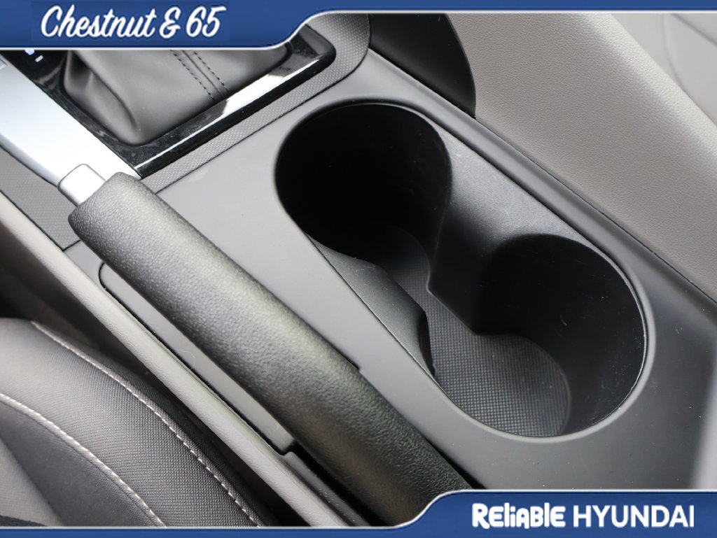 Certified 2025 Hyundai Elantra Sport FWD image 38