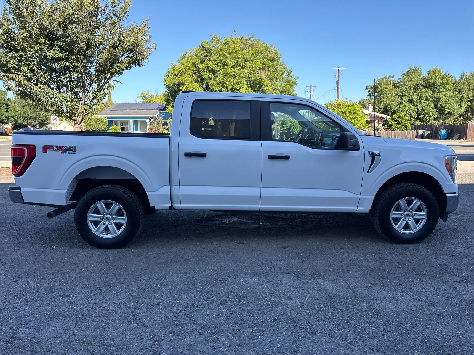 Used 2022 Ford F150 XLT w/ Trailer Tow Package AWD/4WD image 6
