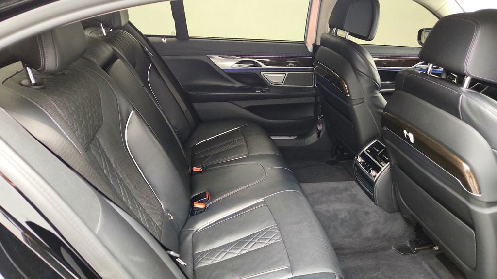 Used 2022 BMW 740i xDrive w/ Premium Package AWD/4WD image 24