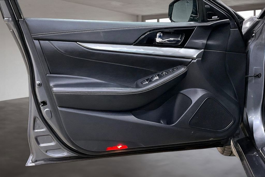 Used 2020 Nissan Maxima 3.5 SL w/ Floor Mat Group FWD image 20