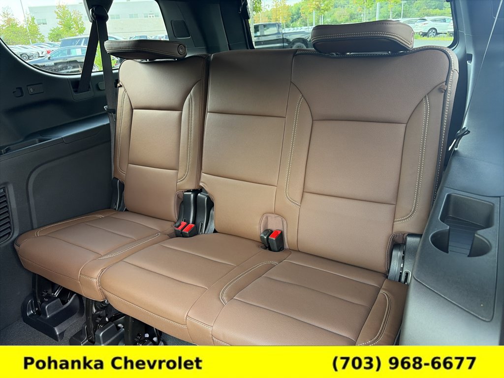 New 2026 Chevrolet Suburban High Country w/ Sun And Tow Package AWD/4WD image 26