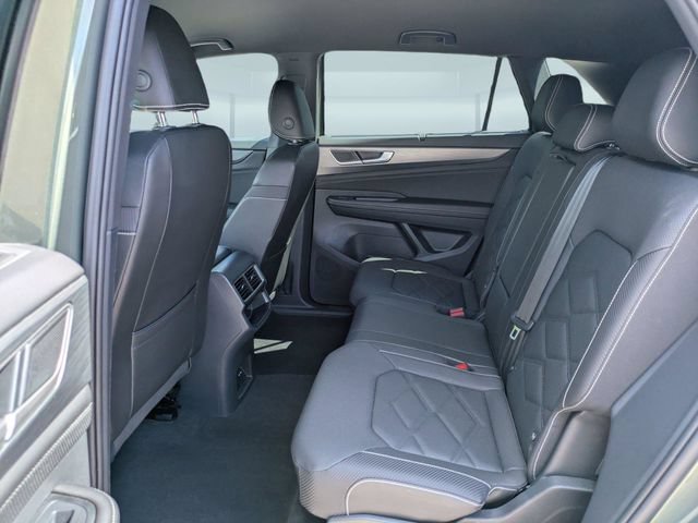 Used 2026 Volkswagen Atlas Cross Sport SE FWD image 15
