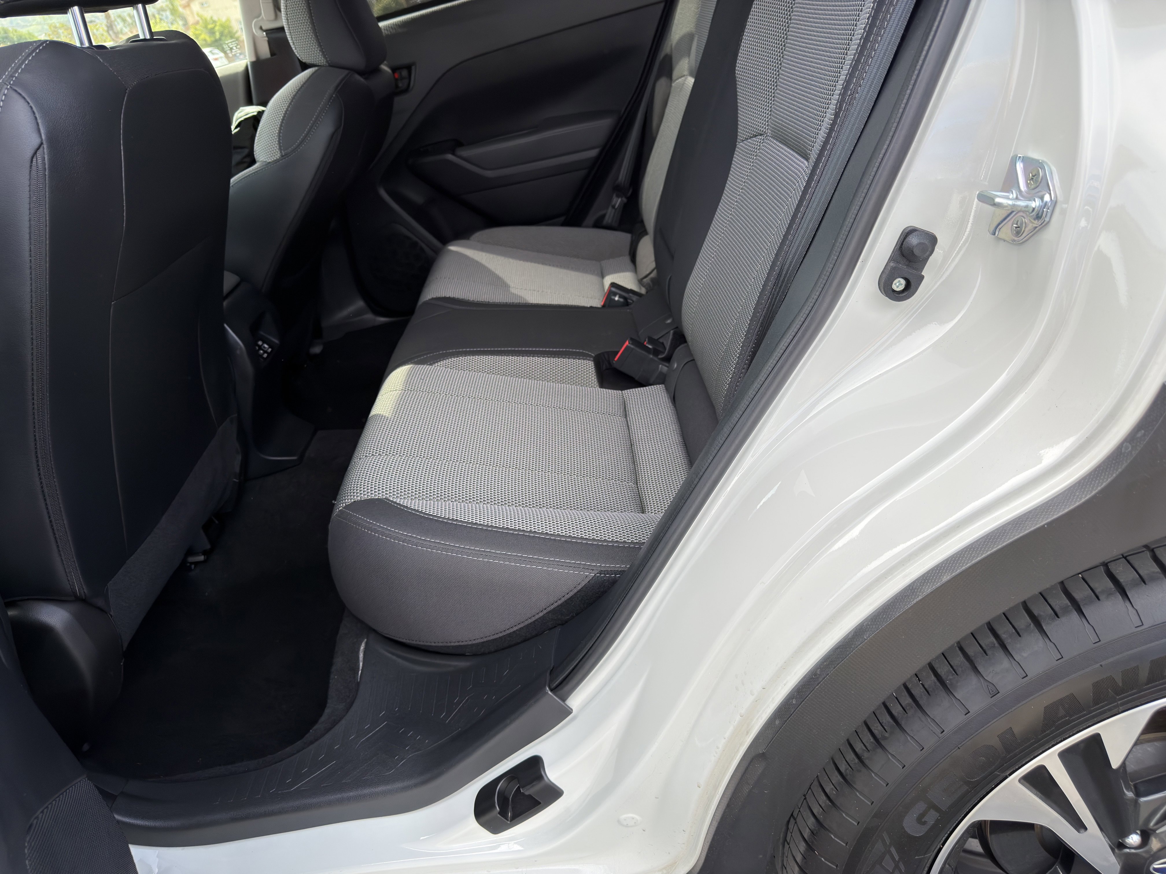 Used 2024 Subaru Crosstrek 2.0i Premium AWD/4WD image 17