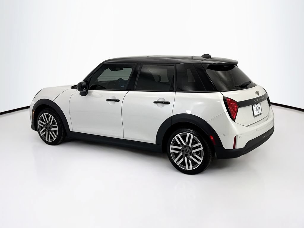 New 2026 MINI Cooper 4-Door Hardtop FWD image 7