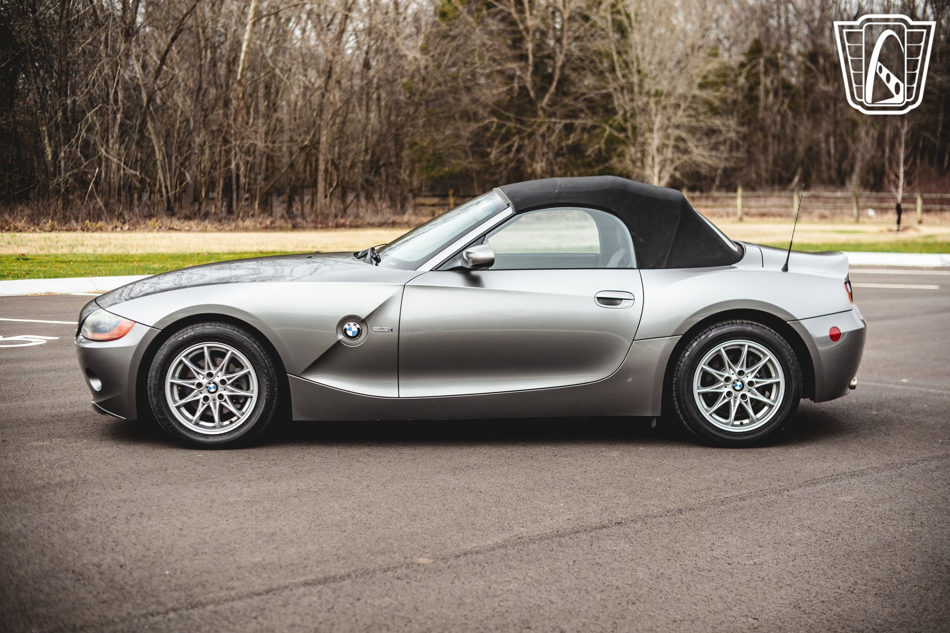 Used 2004 BMW Z4 2.5i image 13