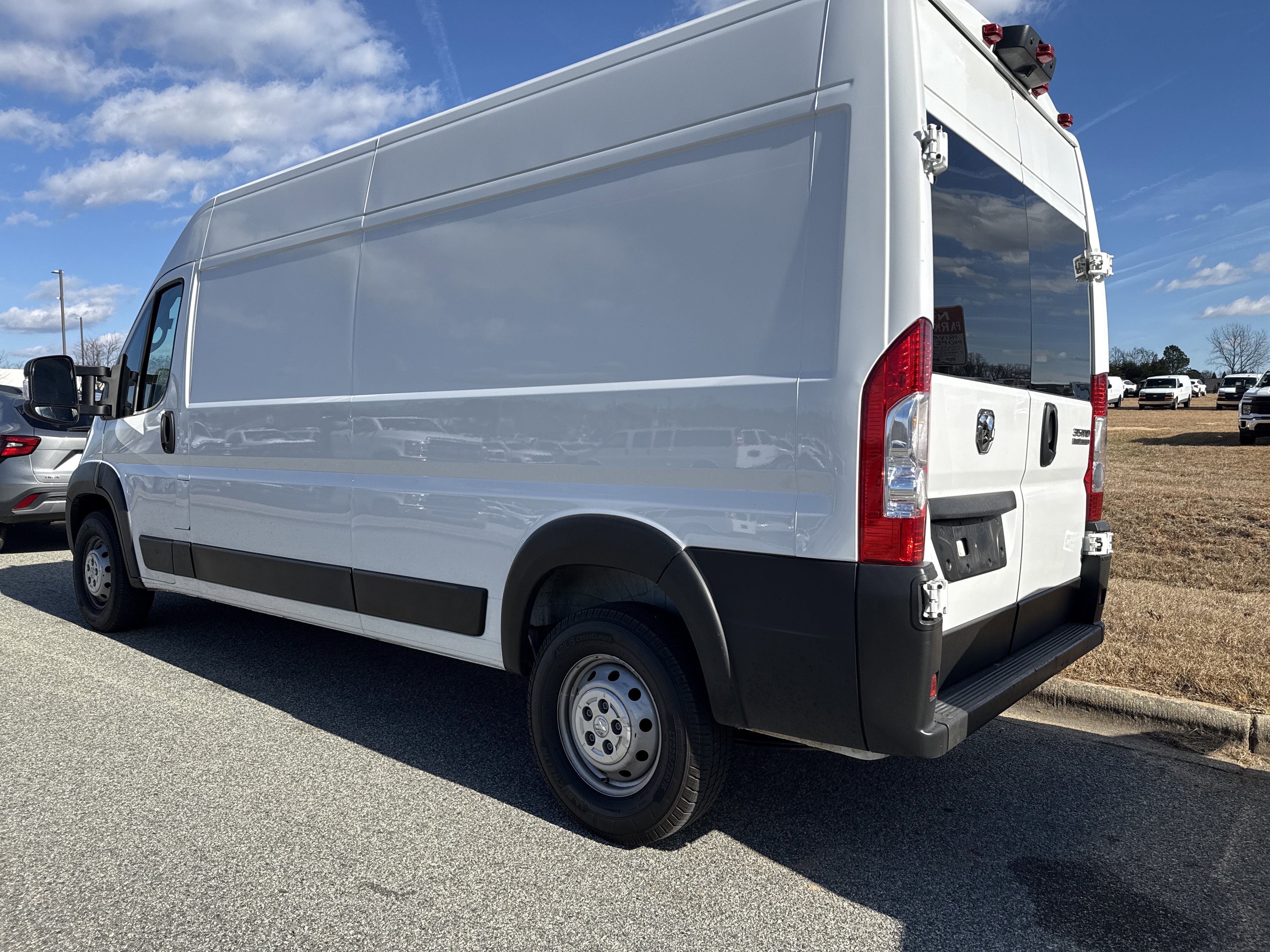 Used 2023 RAM ProMaster 3500 w/ Premium Convenience Group (B) image 8