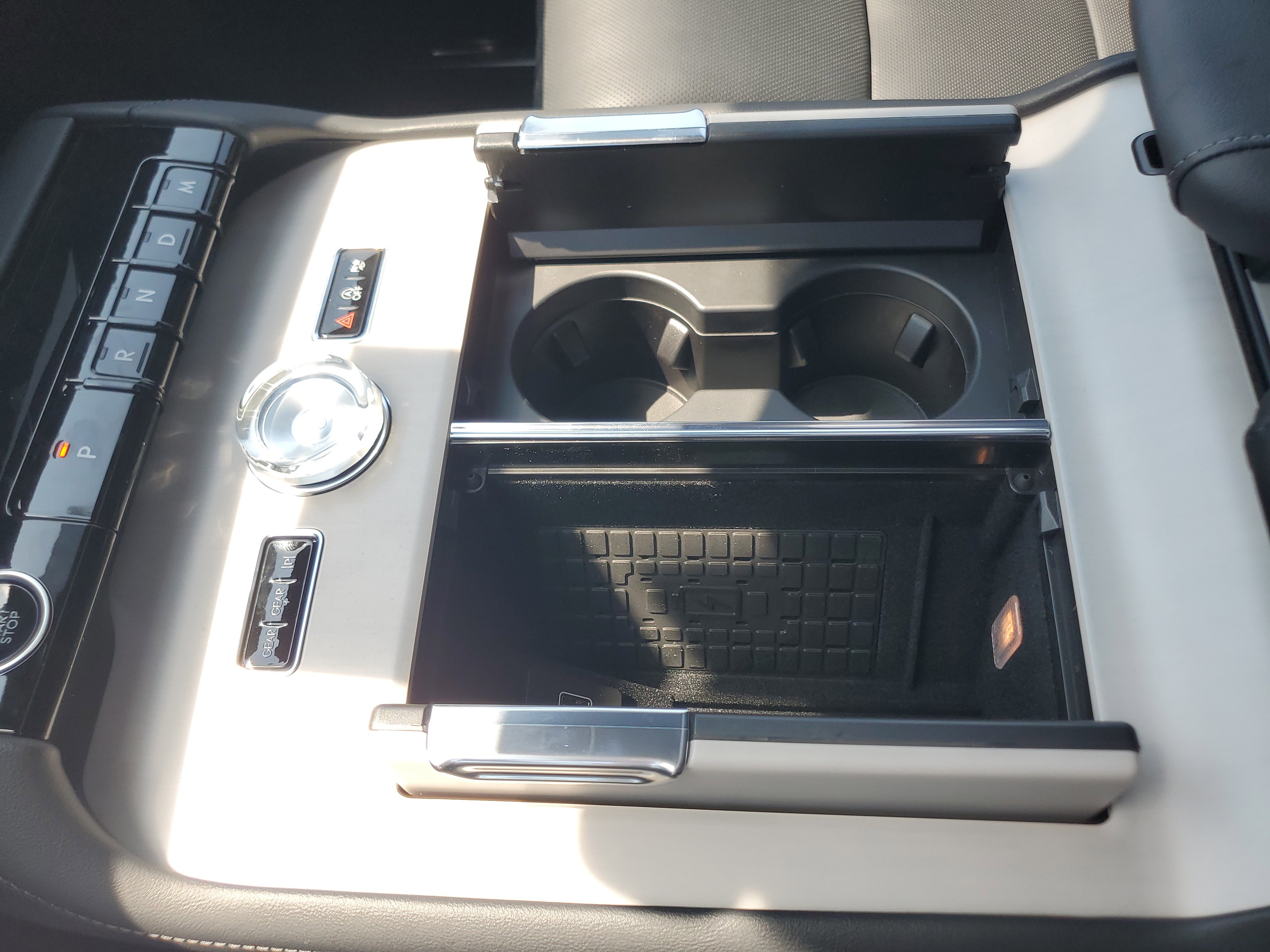 New 2026 Lincoln Navigator L Reserve AWD/4WD image 26