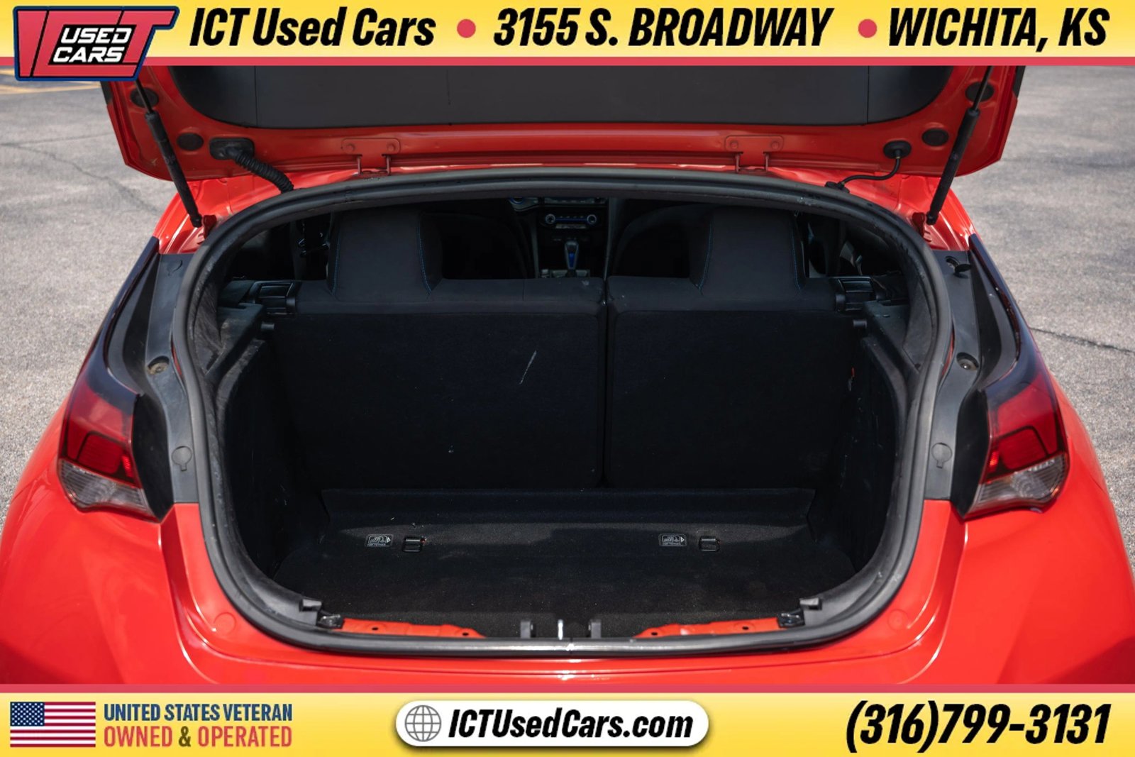 Used 2019 Hyundai Veloster 2.0 FWD image 7
