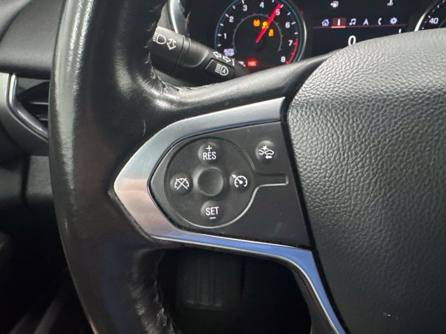 Used 2022 Chevrolet Traverse LT FWD image 11