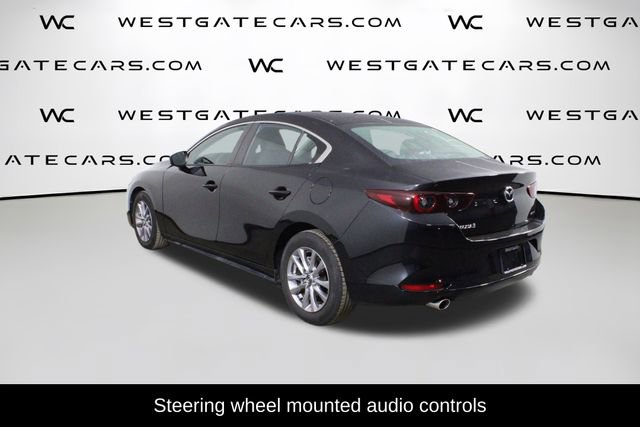 Used 2022 MAZDA MAZDA3 Sedan image 4