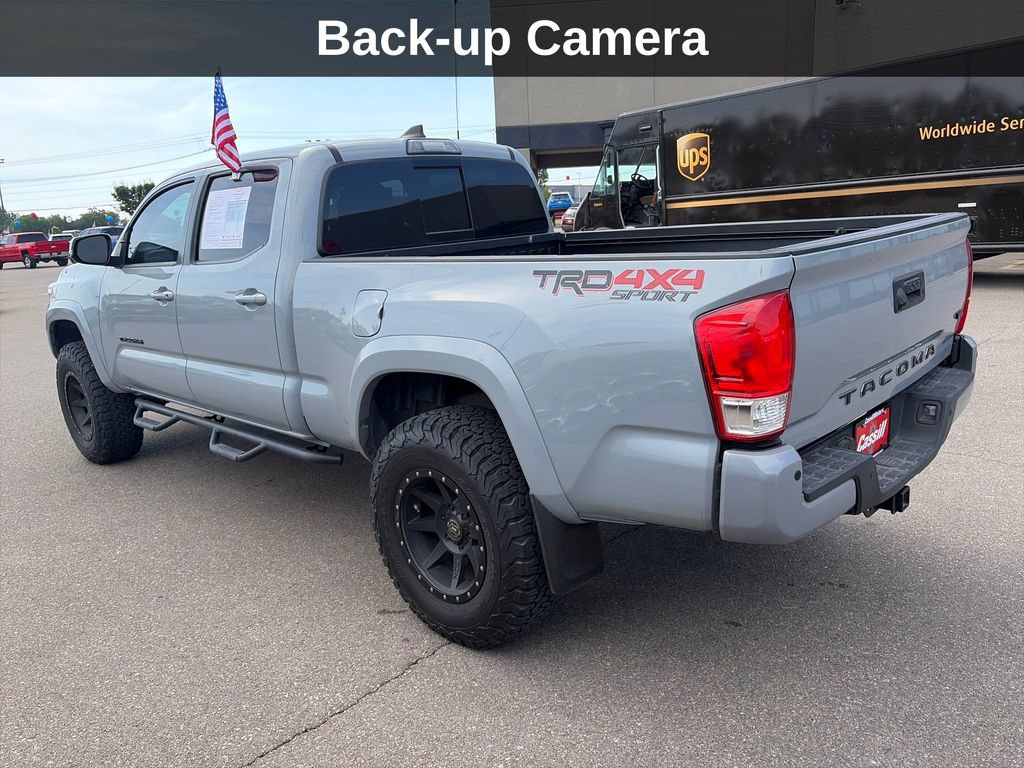 Used 2019 Toyota Tacoma TRD Sport w/ Technology Package AWD/4WD image 3
