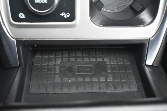 Used 2023 Ford Explorer Limited image 32