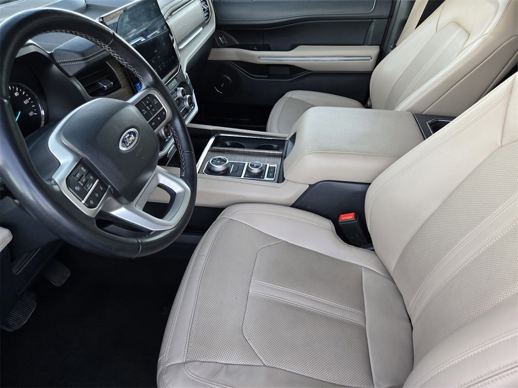 Used 2023 Ford Expedition Limited image 7