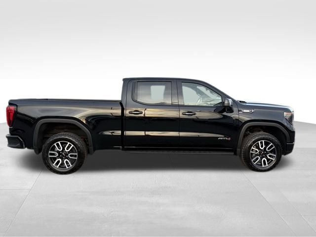 Used 2024 GMC Sierra 1500 AT4 w/ Technology Package image 4