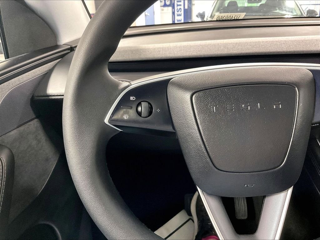 Used 2026 Tesla Model Y AWD image 23