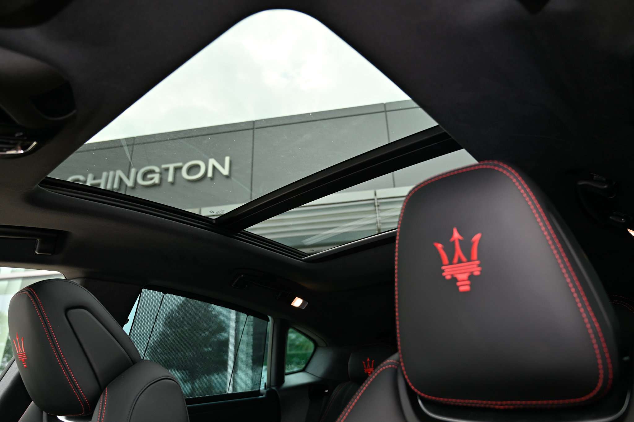 Used 2024 Maserati Levante Modena Ultima AWD/4WD image 35