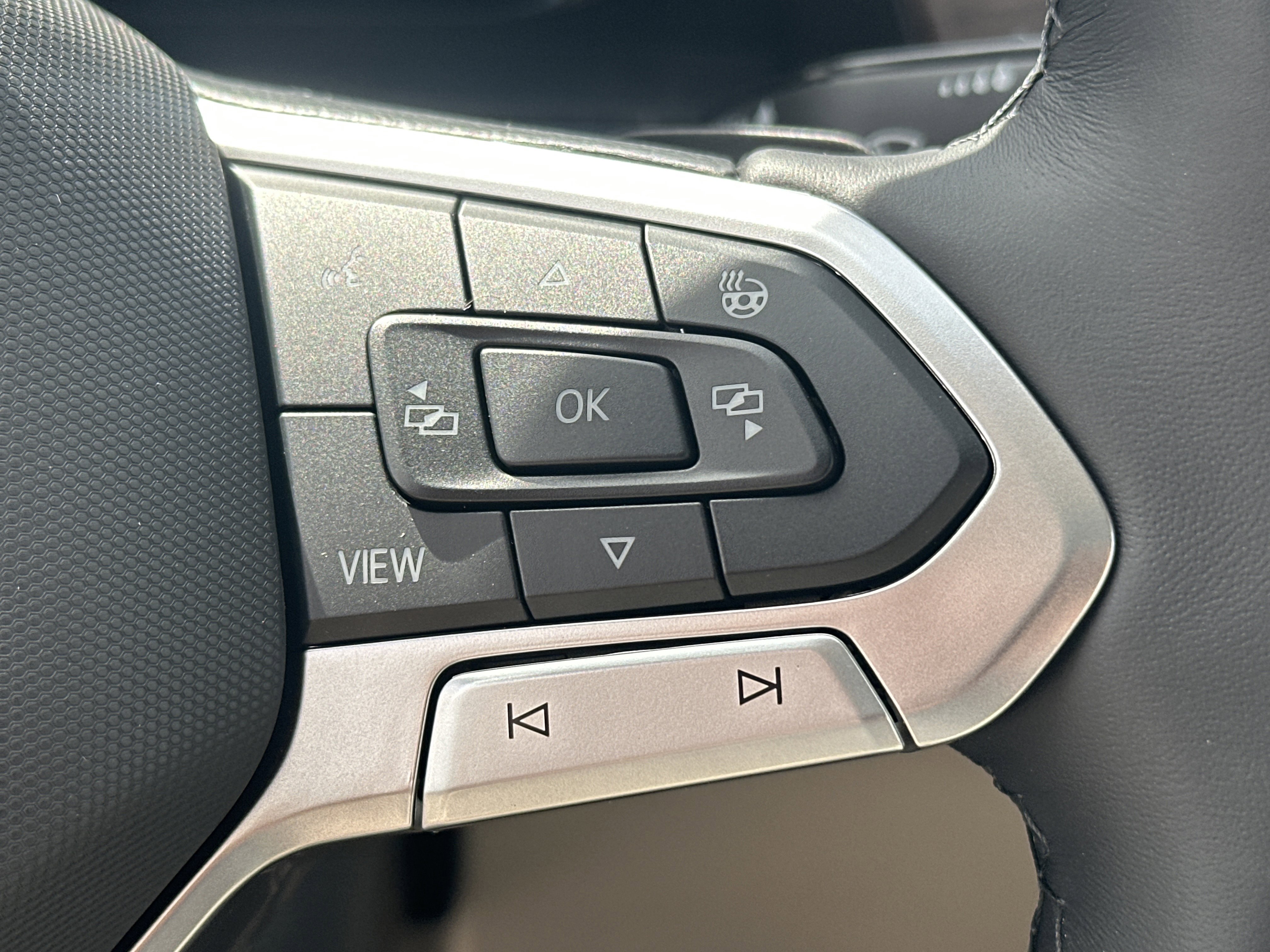 New 2026 Volkswagen Atlas SEL Premium R-Line image 22