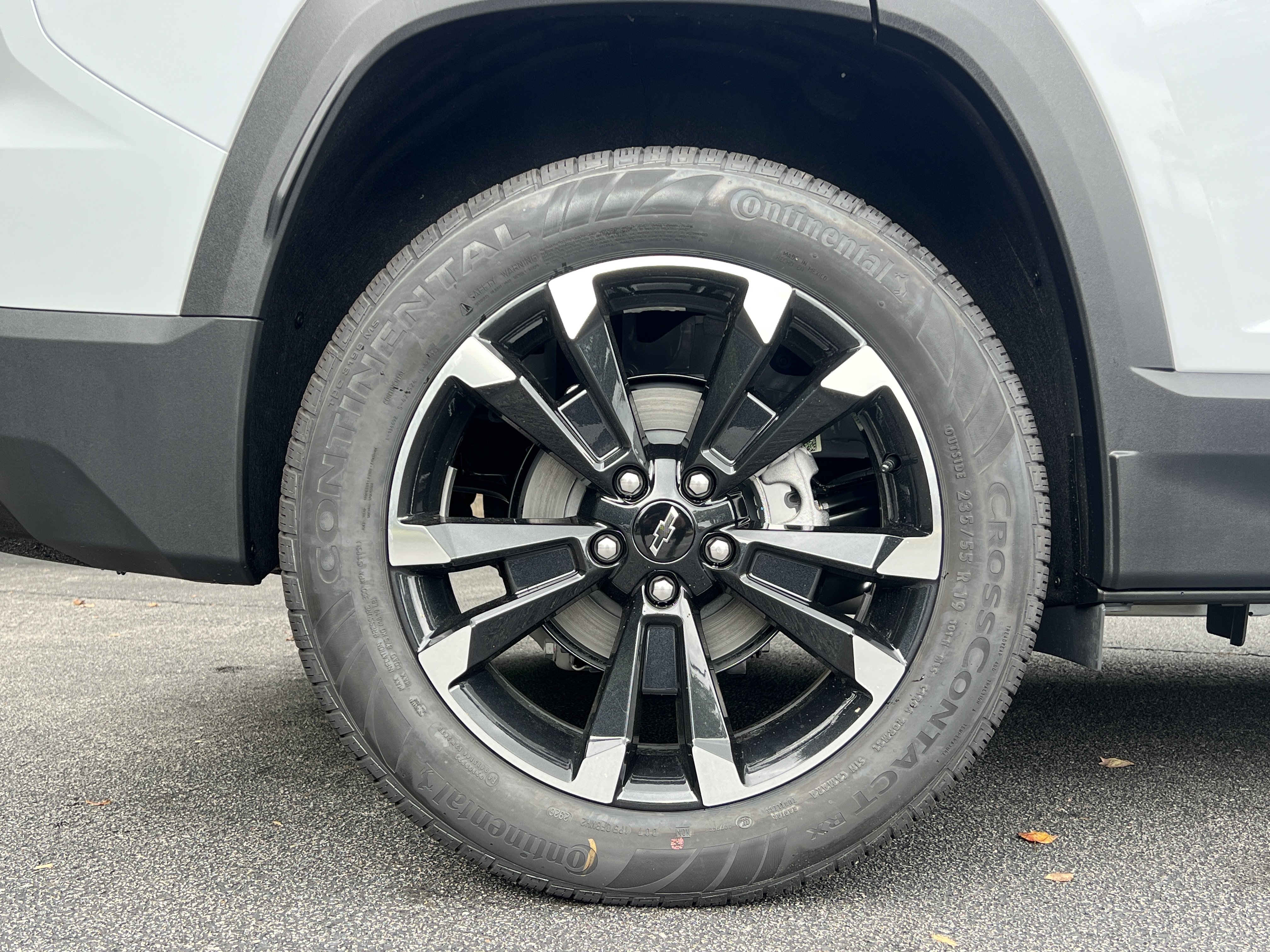 New 2027 Chevrolet Equinox RS FWD image 37