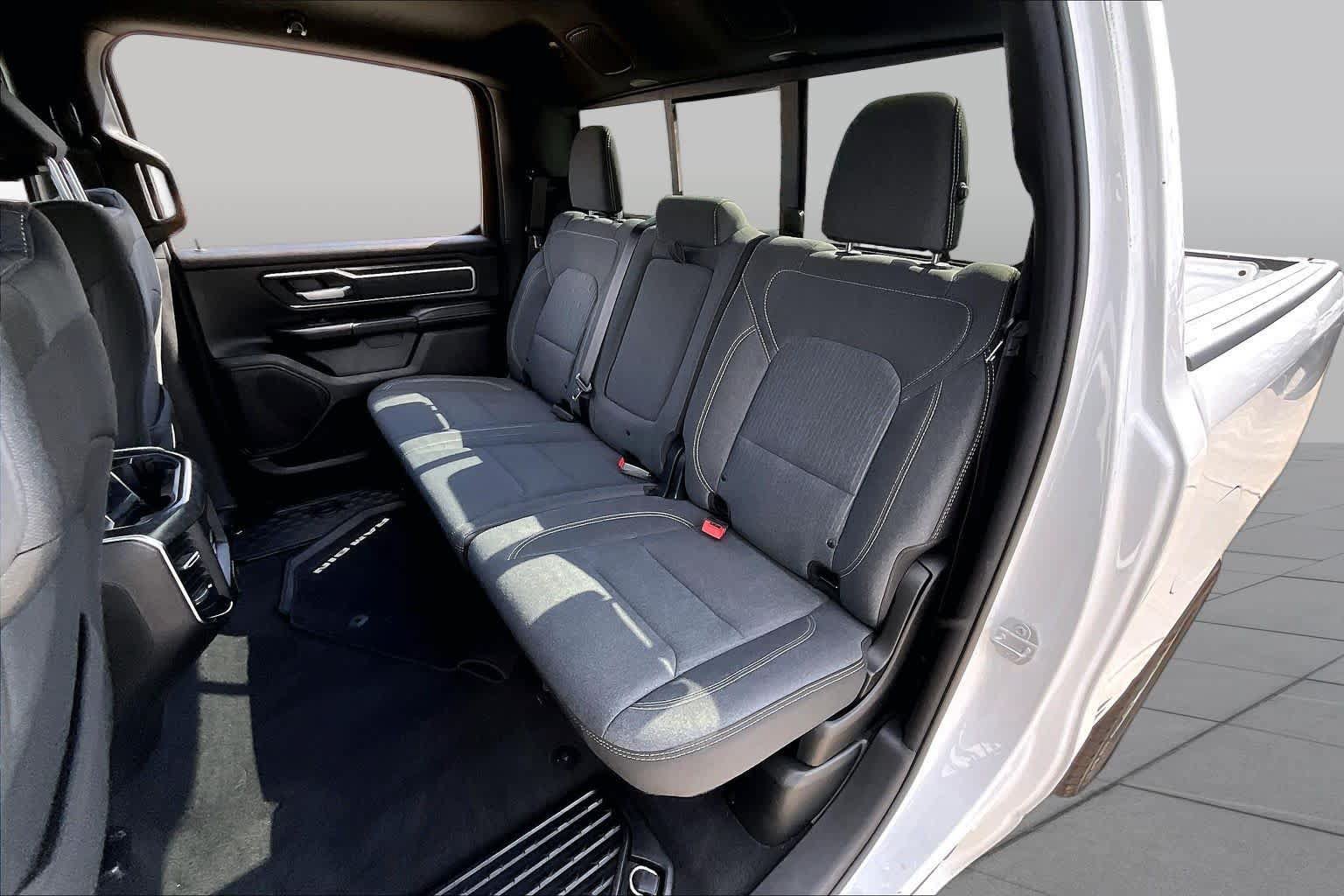 Used 2019 RAM 1500 Big Horn RWD image 21