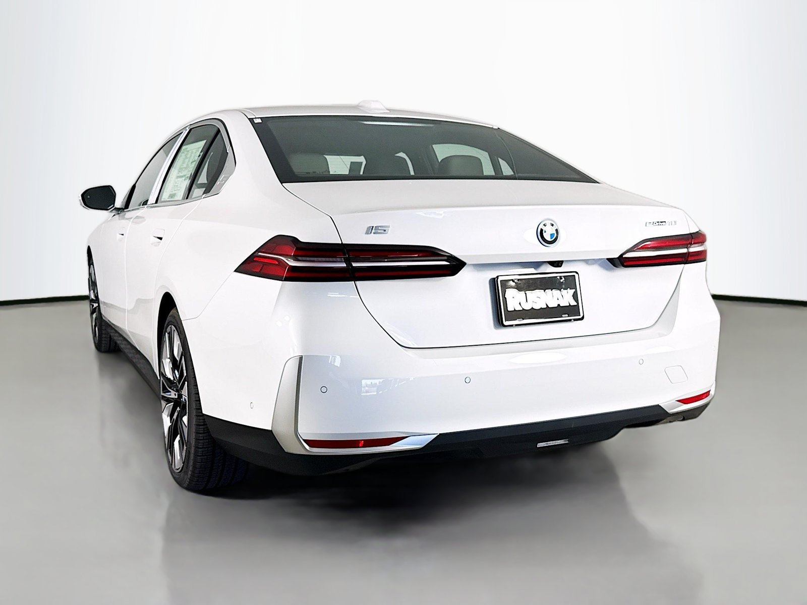 New 2027 BMW i5 eDrive40 RWD image 5
