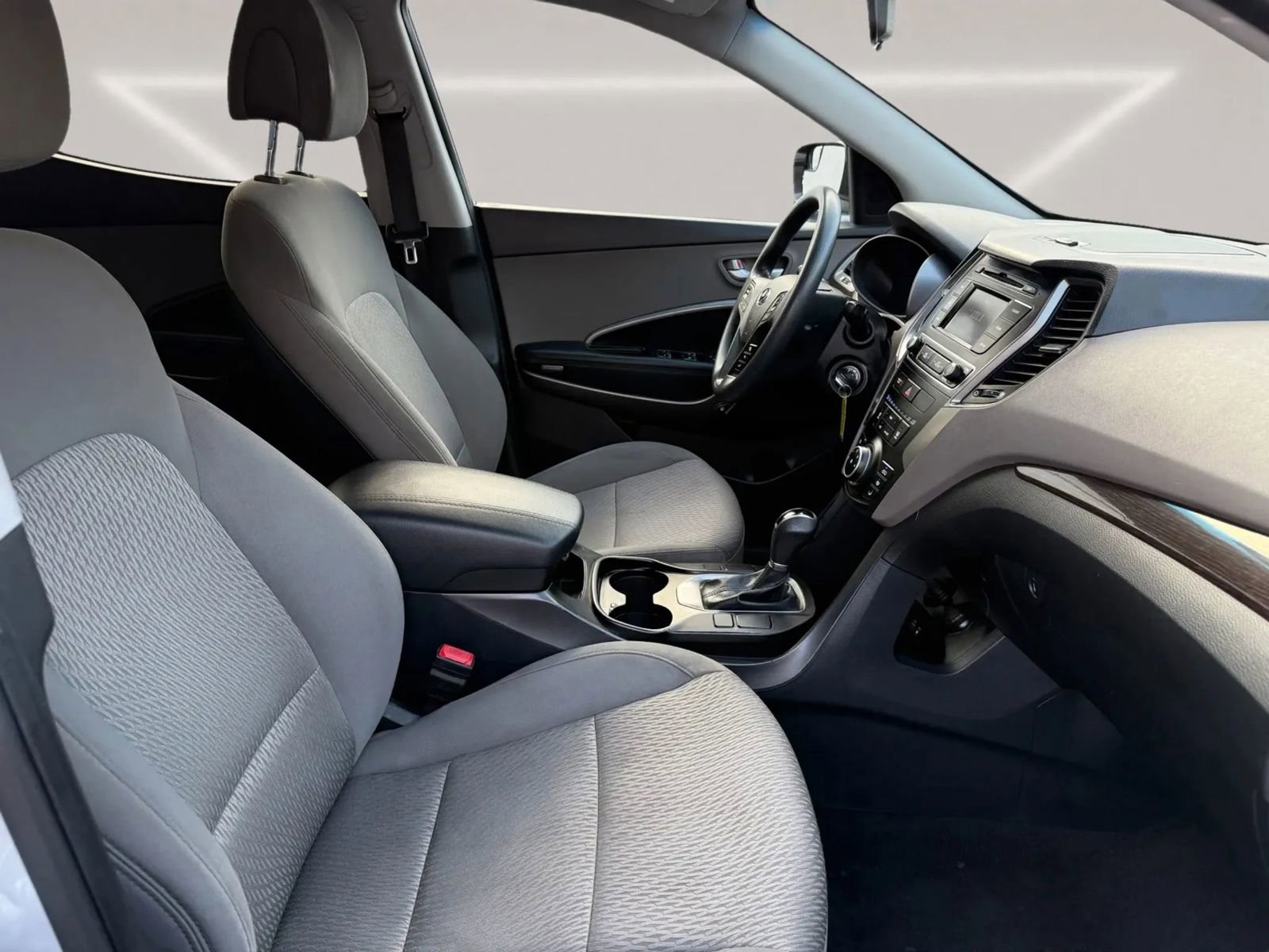 Used 2017 Hyundai Santa Fe Sport image 16