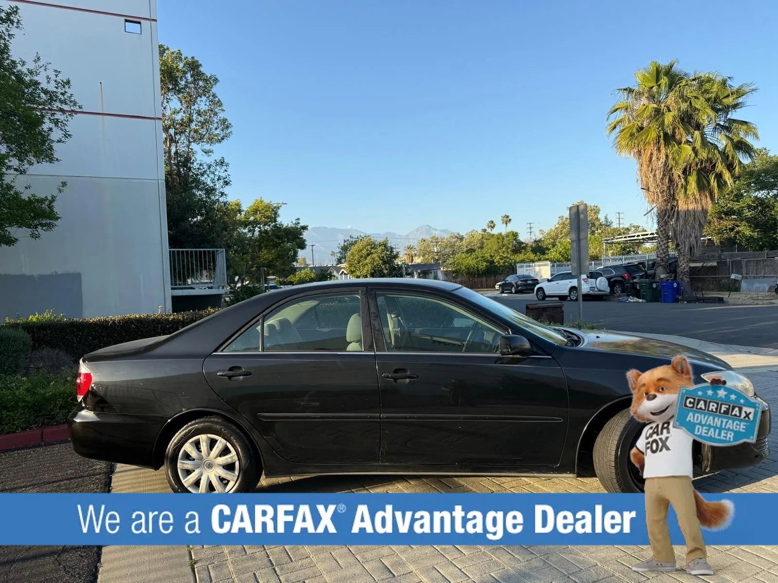 Used 2005 Toyota Camry LE FWD image 3