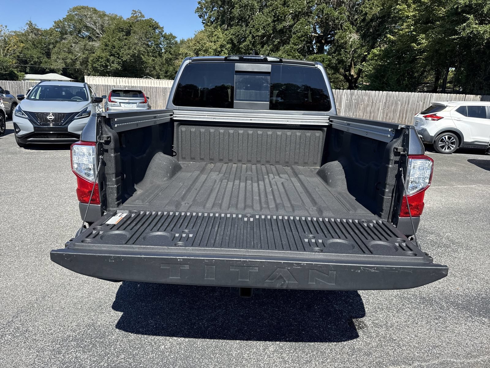 Used 2024 Nissan Titan SV w/ SV Convenience Package AWD/4WD image 28