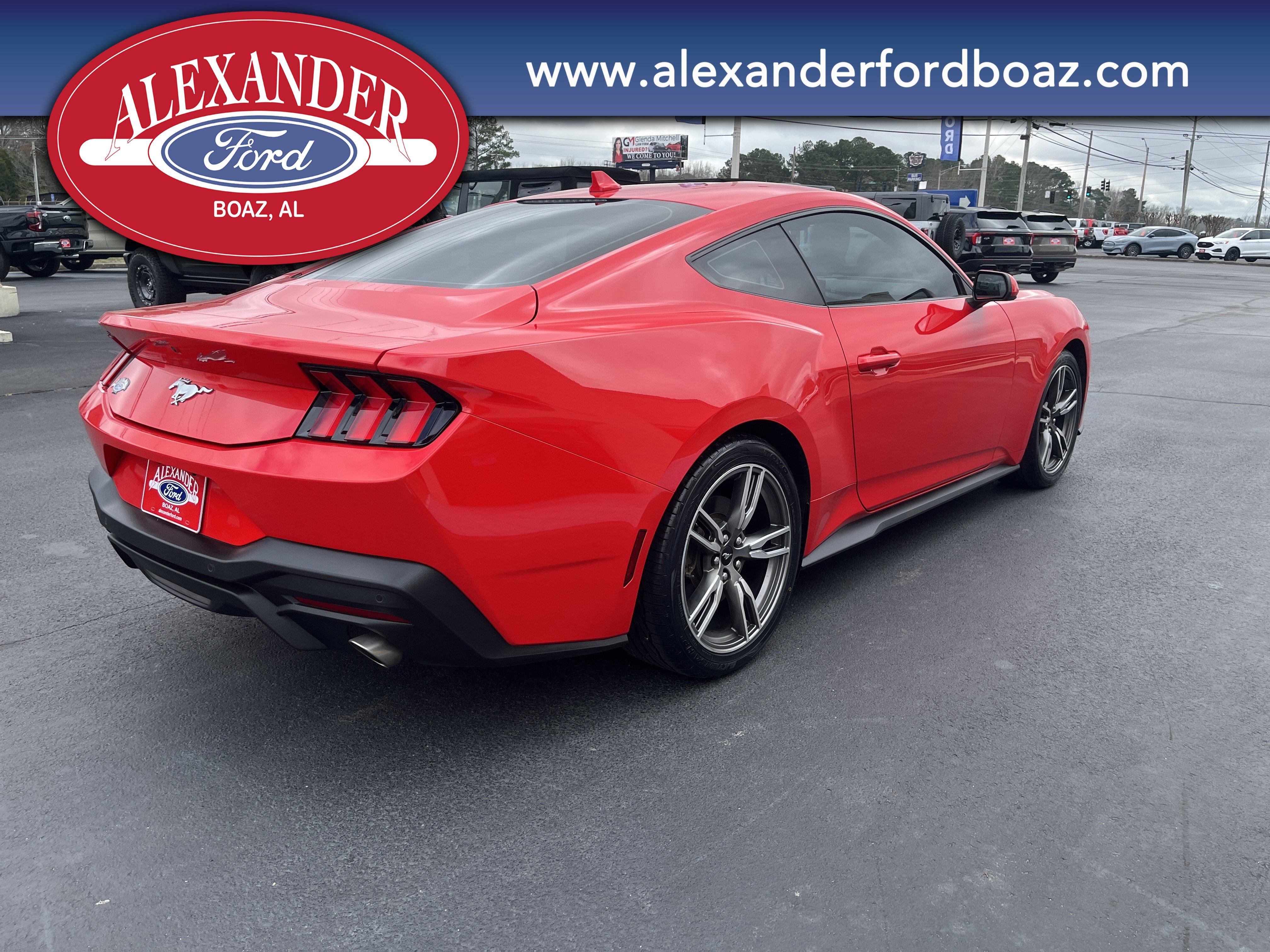 Used 2024 Ford Mustang Coupe RWD image 4