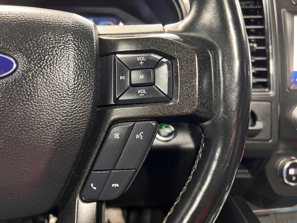 Used 2020 Ford Expedition Max Limited image 11