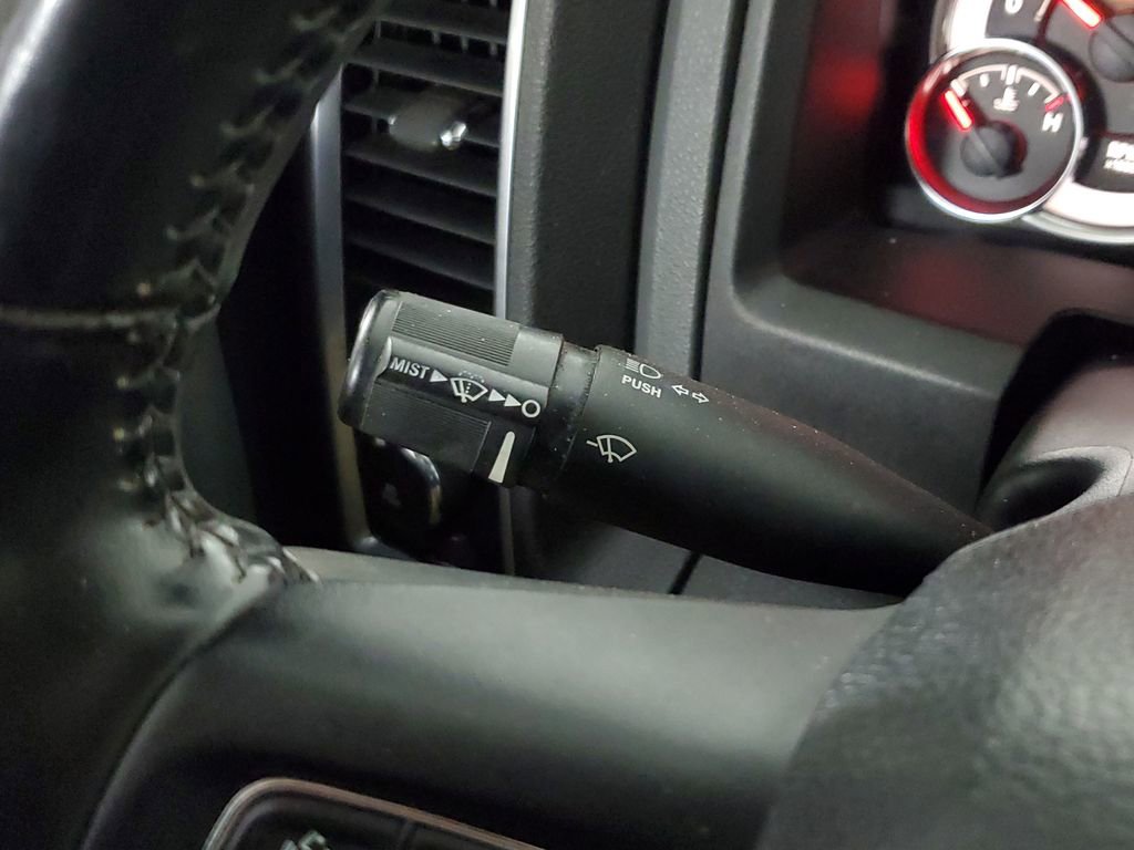 Used 2018 RAM 1500 SLT image 16